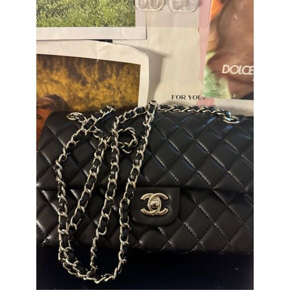 Quilted chain leather shoulder bag - Picture 5 of 16